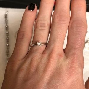 Single stone diamond engagement ring. Size 7.
